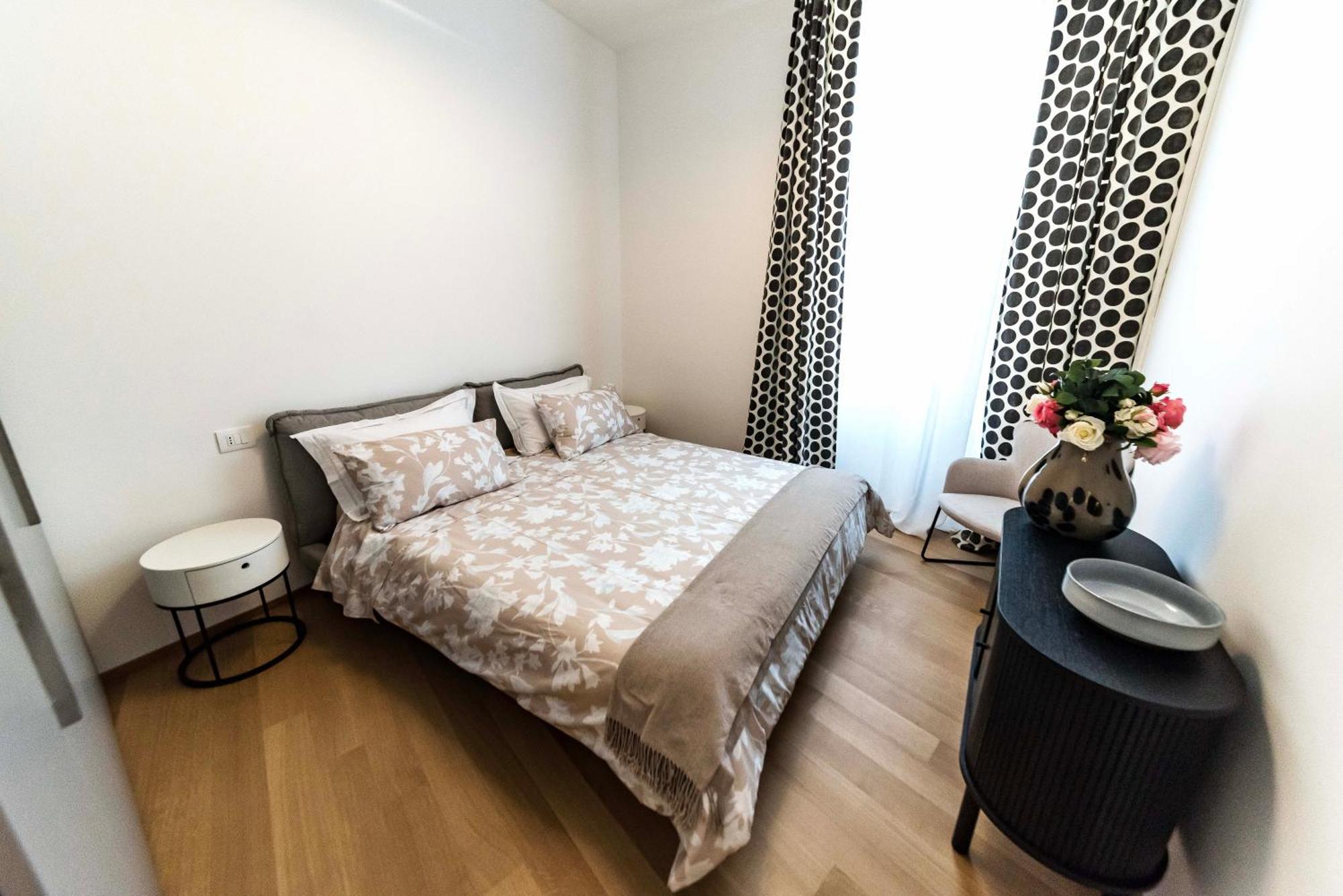 Dream Suites Milano San Babila Zewnętrze zdjęcie